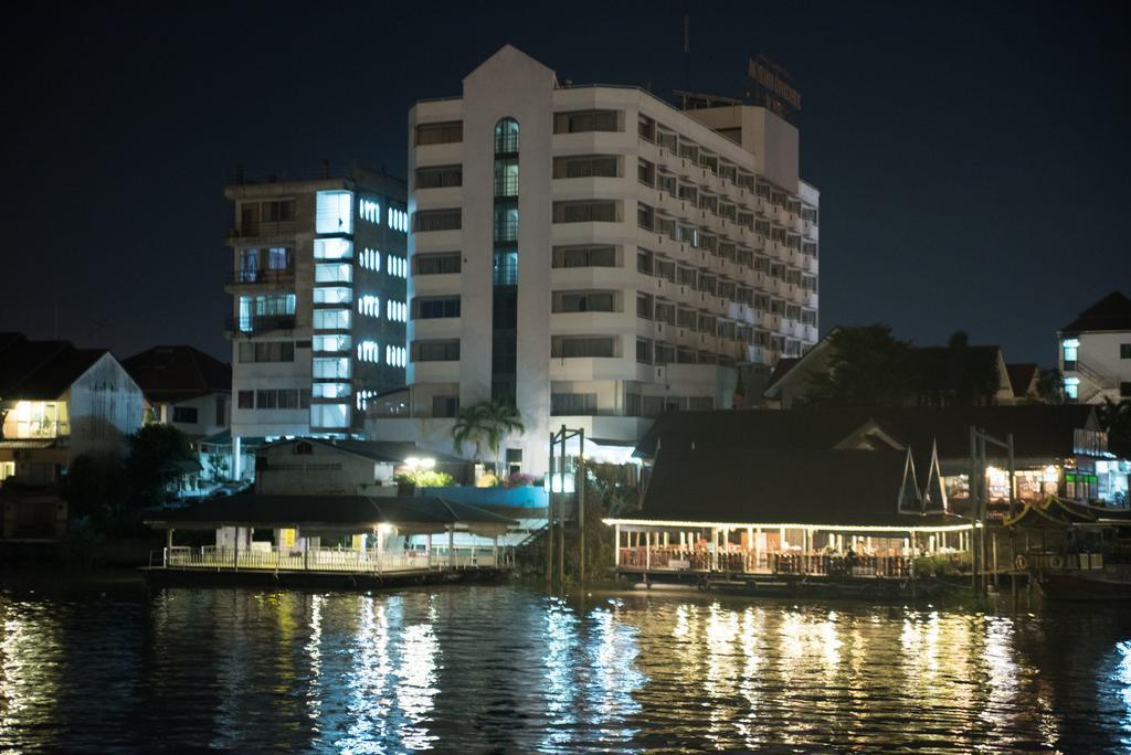 Ayothaya Riverside Hotel Phra Nakhon Si Ayutthaya Exterior foto